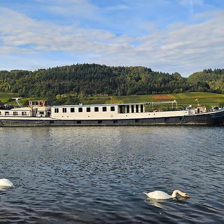 Hotelboat Iris Хронинген Екстериор снимка