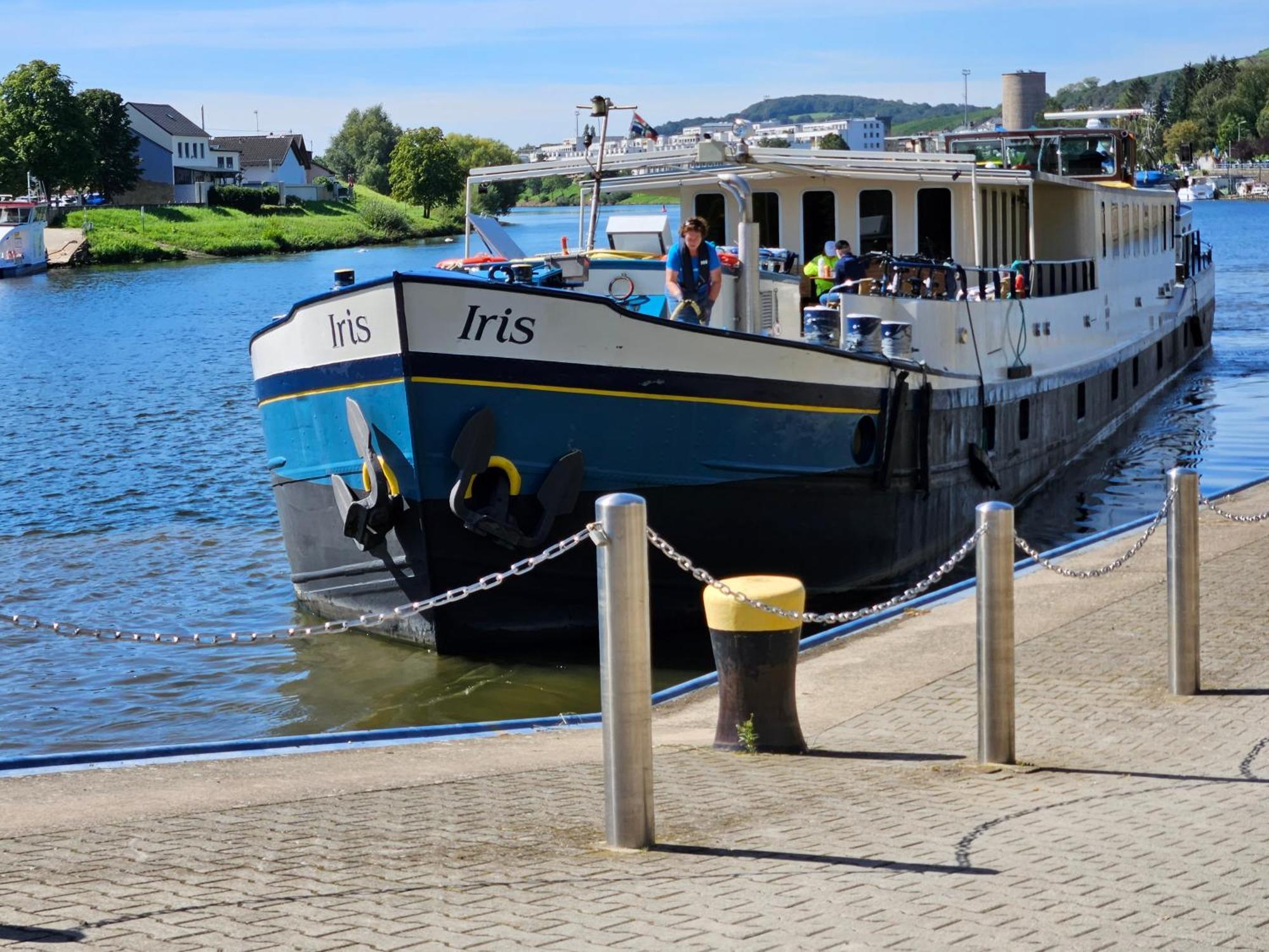 Hotelboat Iris Хронинген Екстериор снимка
