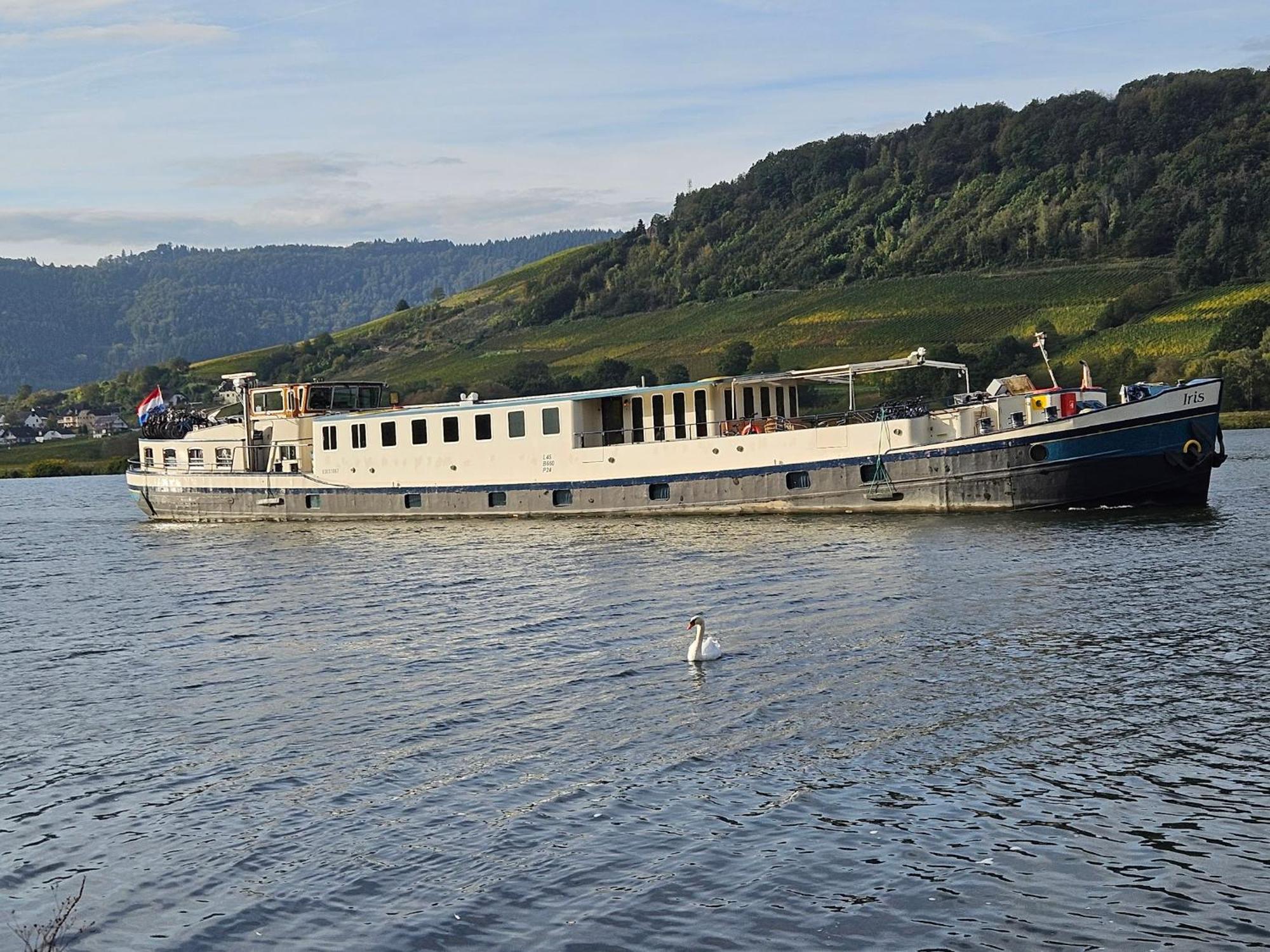 Hotelboat Iris Хронинген Екстериор снимка